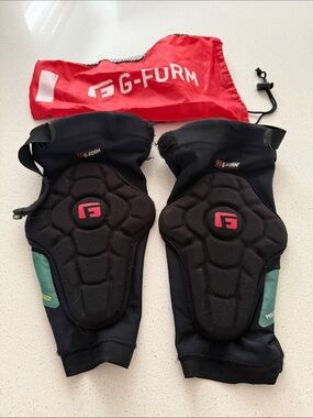 G-FORM PRO RUGGED KNEE PADS  - men’s mtb biking protective knee pads